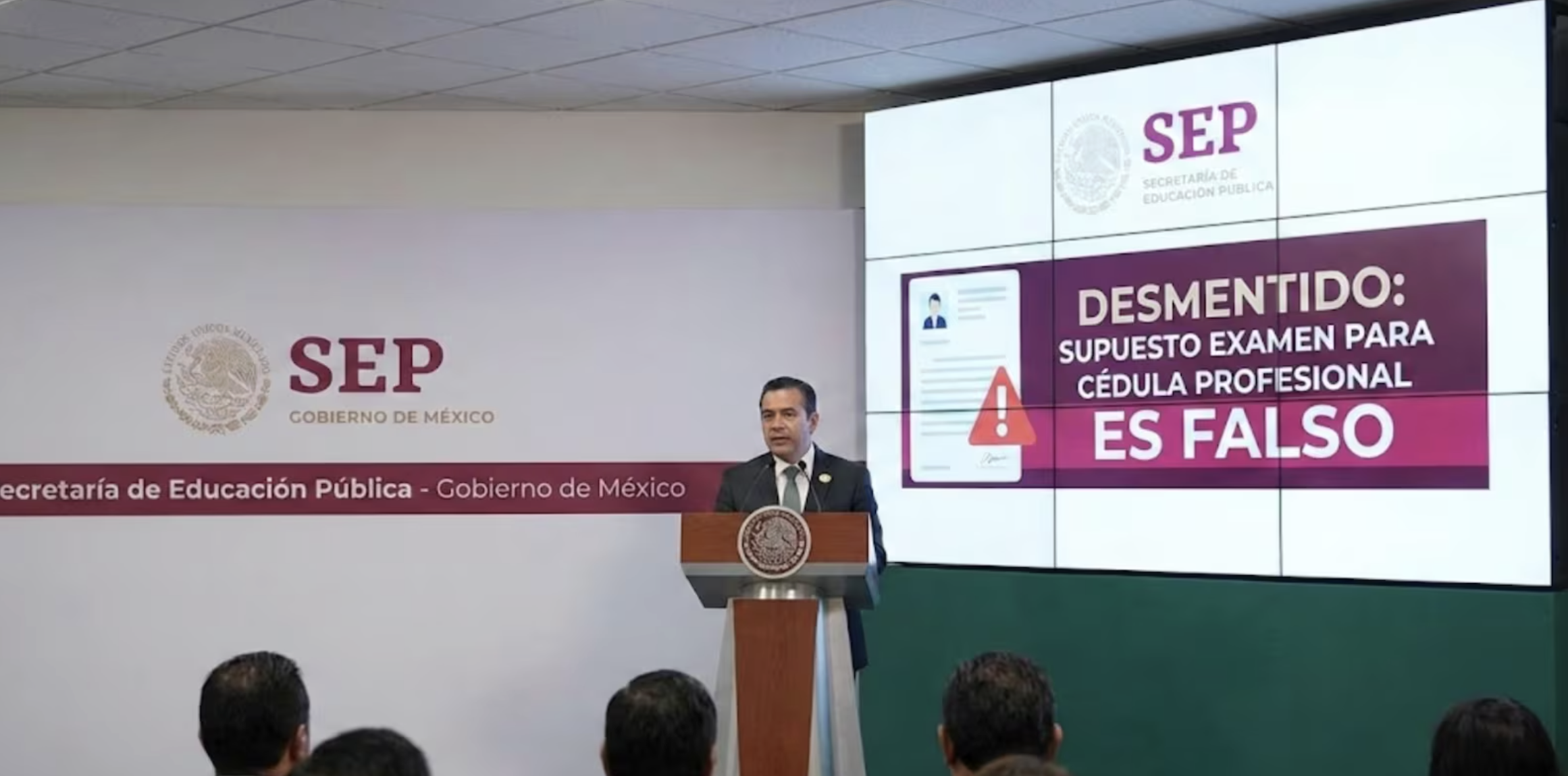 SEP desmiente mensaje viral sobre examen obligatorio para conservar la cédula profesional