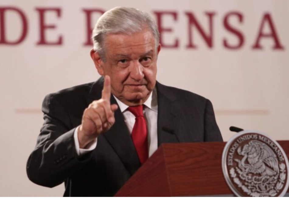 Compromiso de transparencia: AMLO promete entrega de información sobre Pegasus
