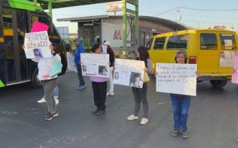 Manifestantes cierran la autopista México-Pachuca demandando la localización de una joven desaparecida