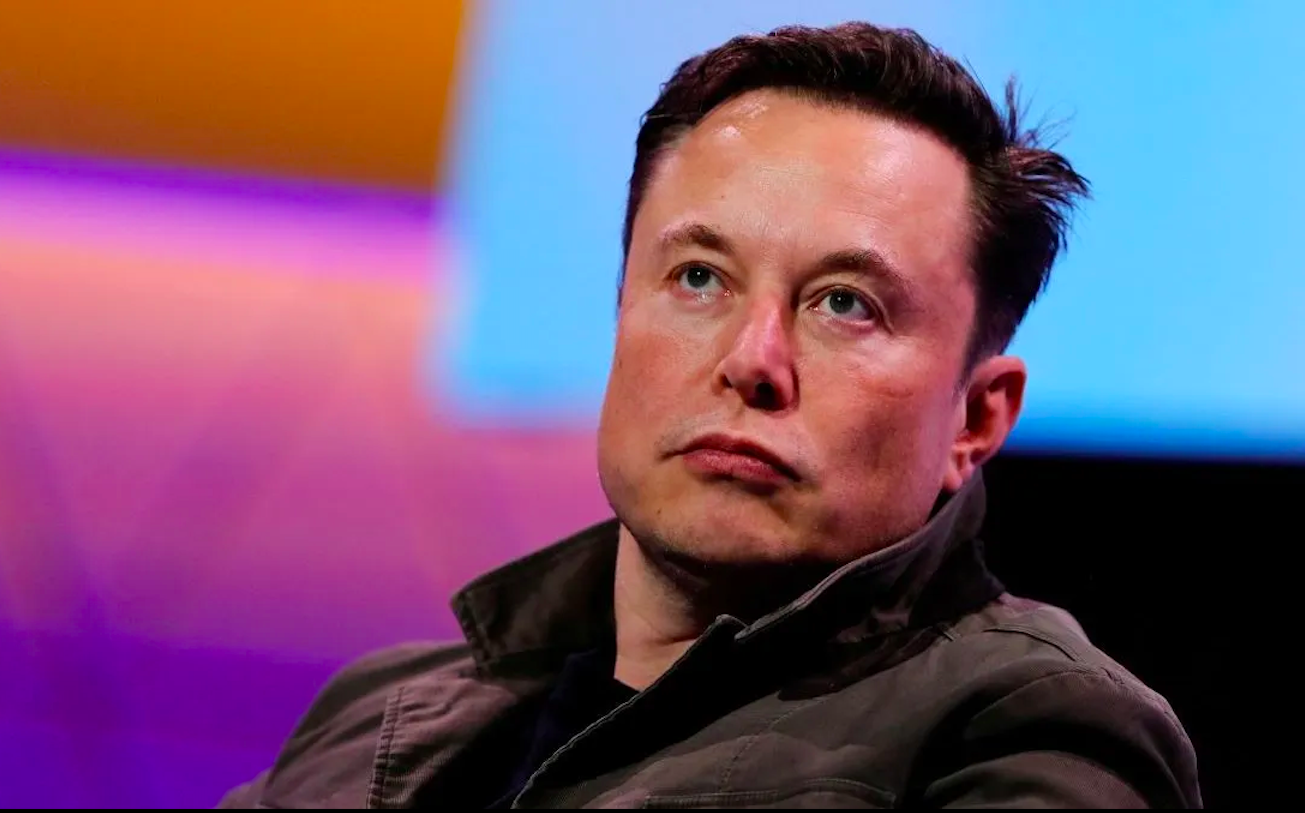 Elon Musk reconoce que liderar Twitter es una “montaña rusa”