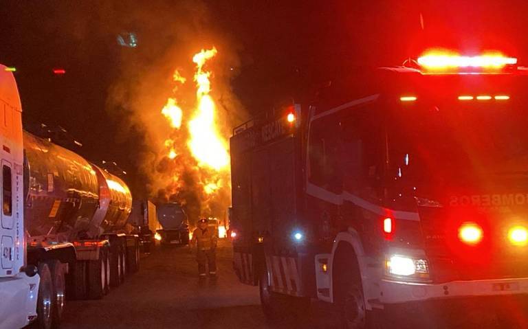 Cinco pipas de gas LP explotan en Tula