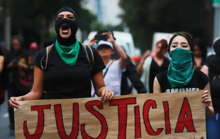 Caso de feminicidio genera indignación y reabre debate nacional