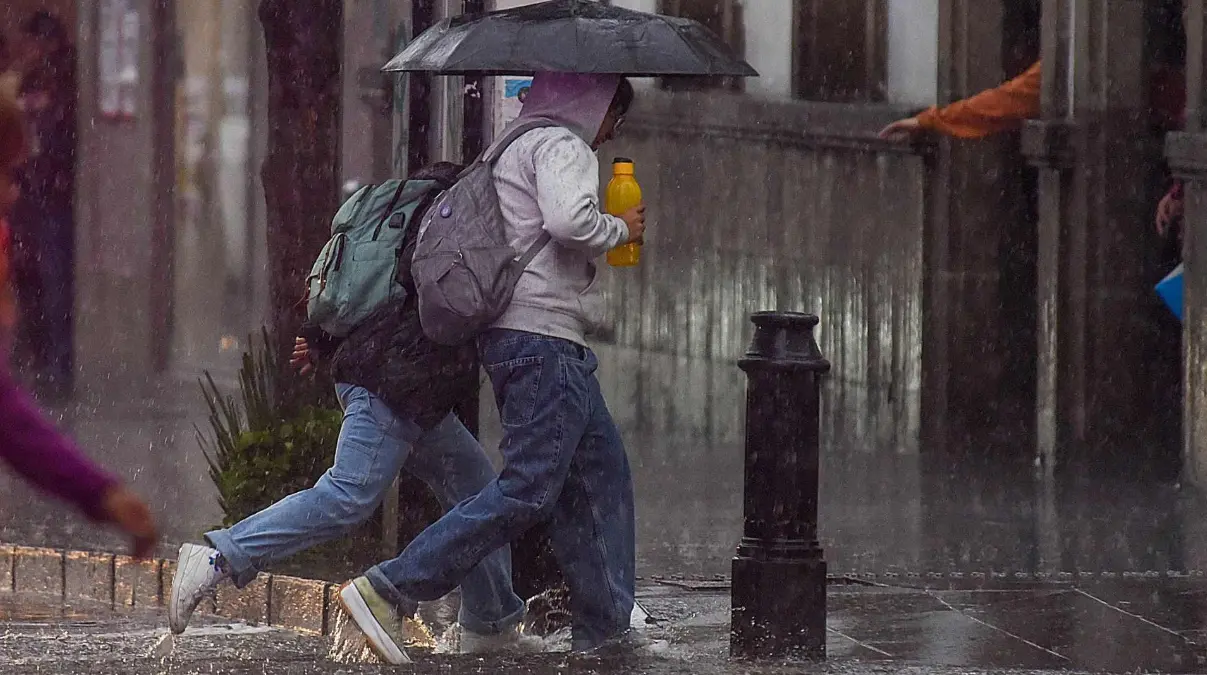 Contraste climático provocará lluvias, vientos fuertes y tormentas en varias regiones del país