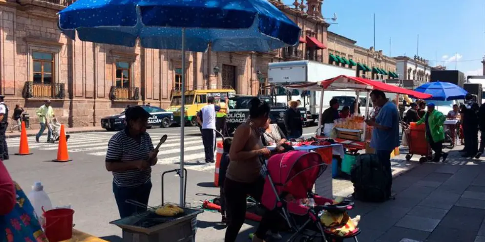 Morelia se prepara para el Día de las Madres con 192 permisos temporales para comerciantes