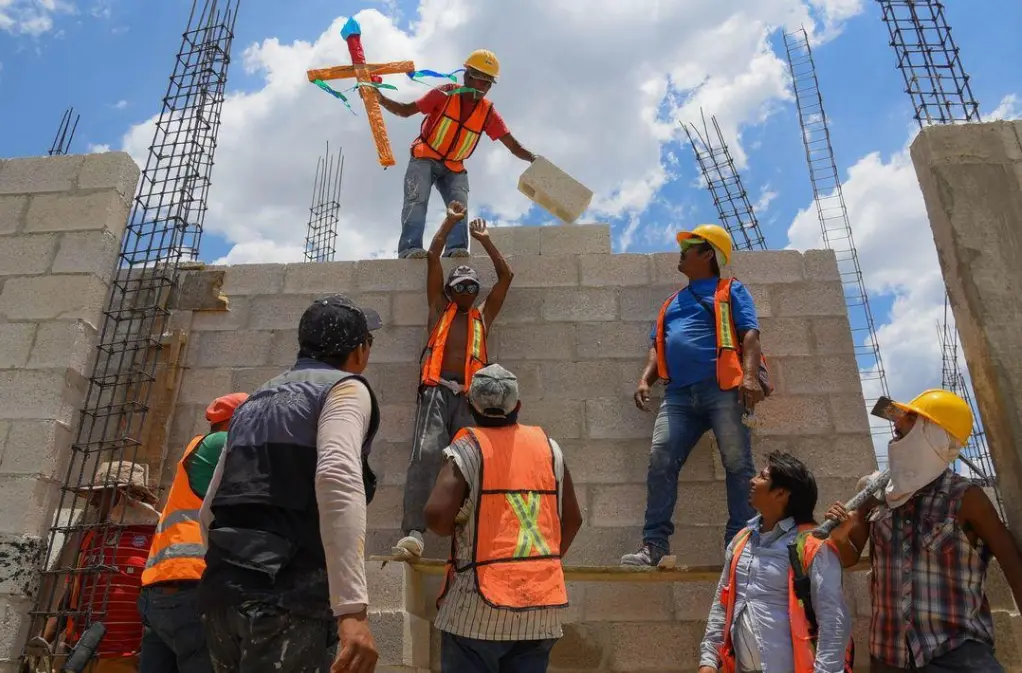 Reconocen labor de trabajadores de la construcción en Quintana Roo y su impacto en el desarrollo estatal