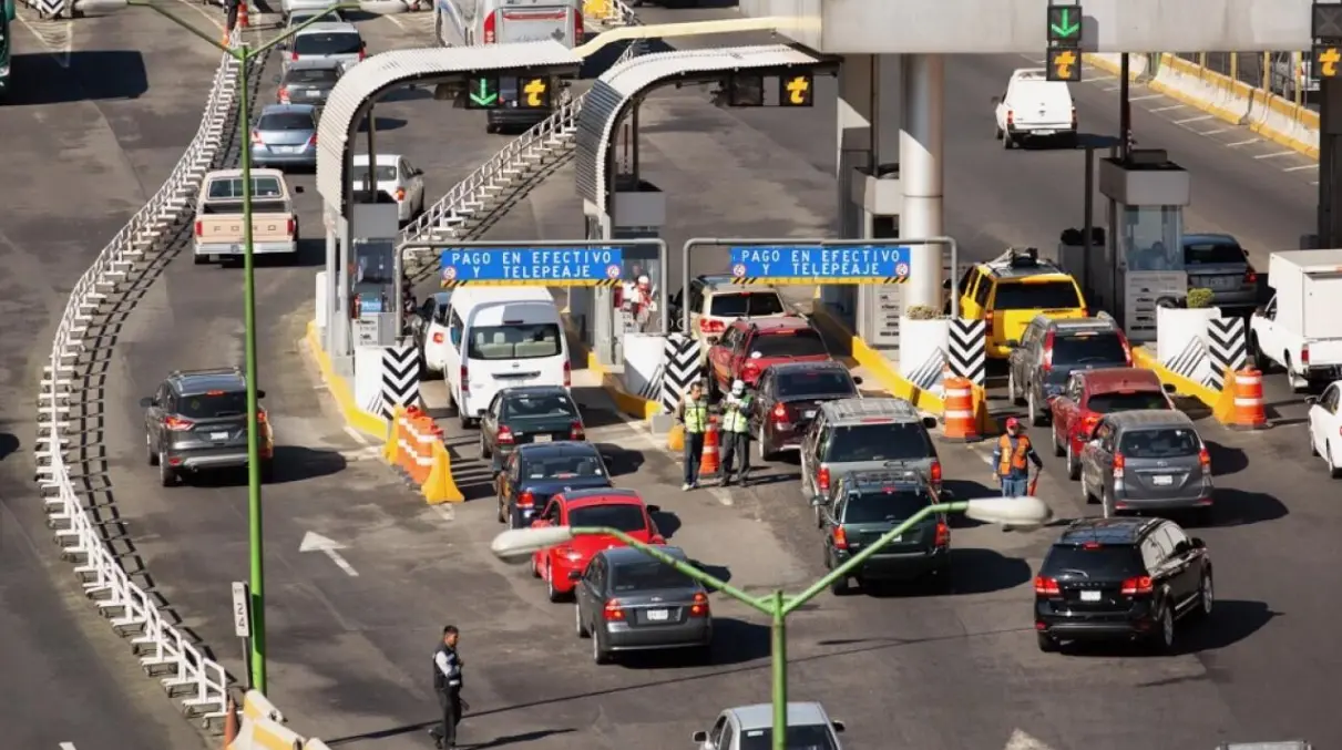 CNTE libera casetas tras horas de protesta; se restablece la circulación en autopistas clave