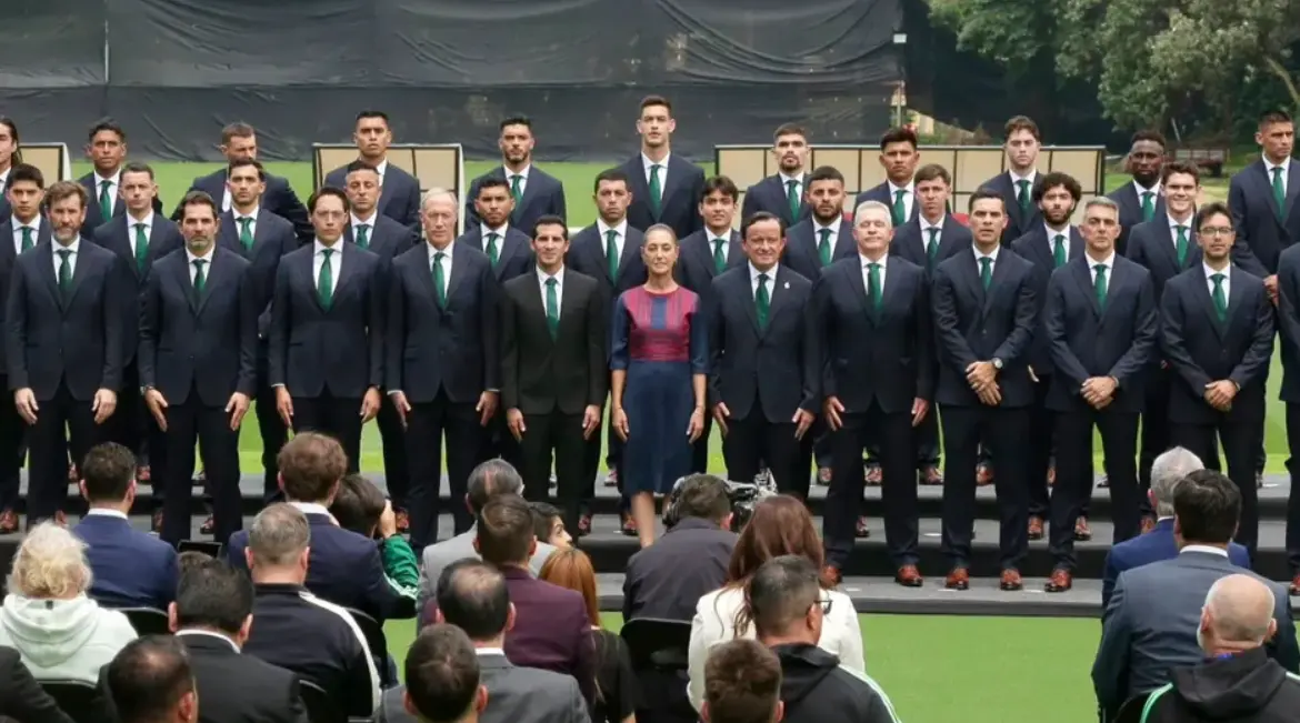 “Lleven el orgullo de México”: Sheinbaum desea éxito al Tri durante emotivo abanderamiento rumbo al Mundial 2026