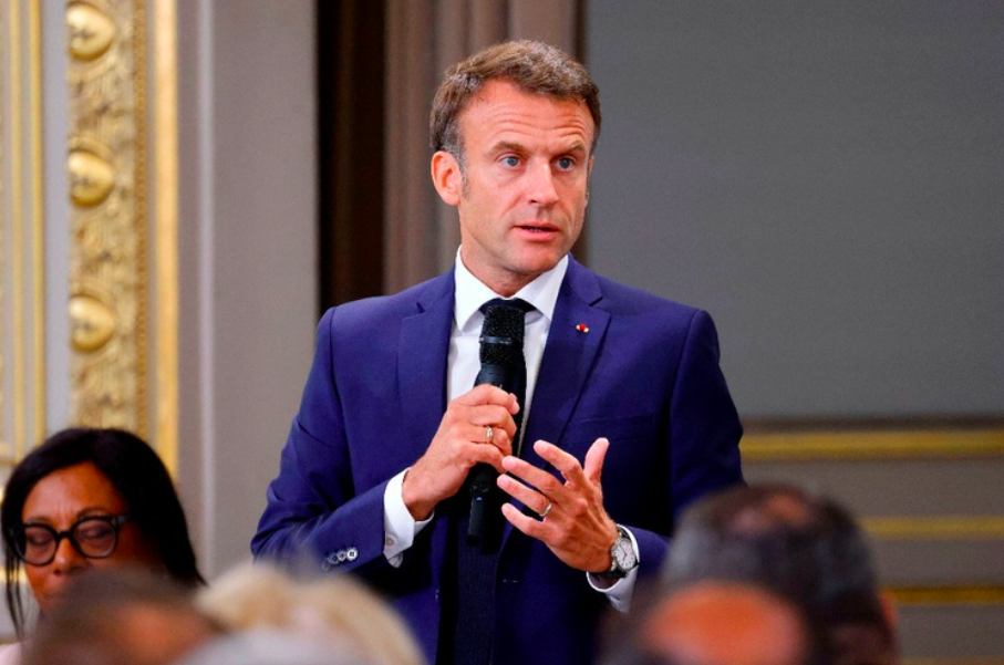 Emmanuel Macron crea ley para reparación de edificios daños en disturbios 