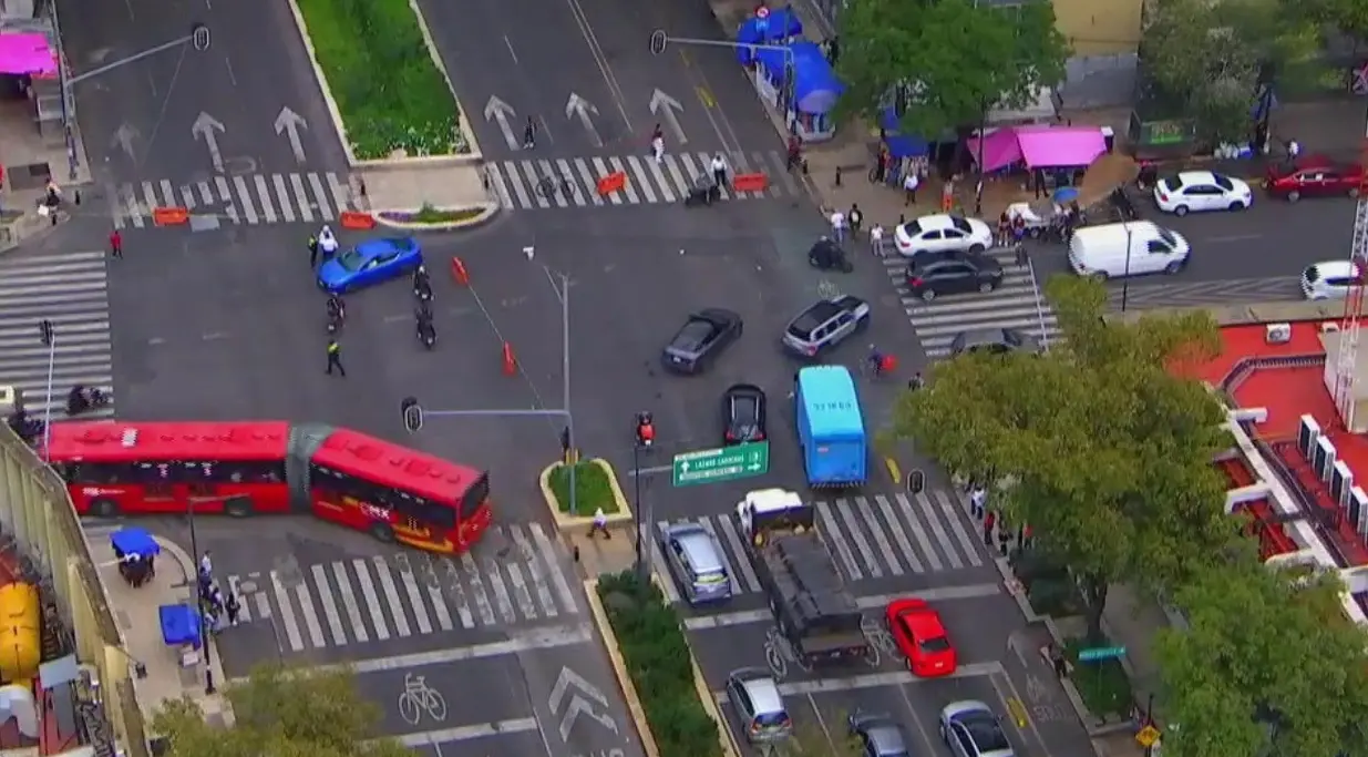¿Por qué hubo tanto tráfico este martes en la CDMX? Estas fueron las zonas más afectadas por marchas y bloqueos