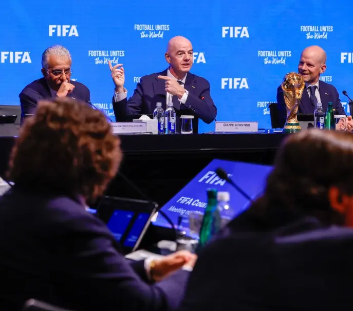 UEFA, Concacaf y Asia se levantan contra la FIFA y frenan el plan de Infantino