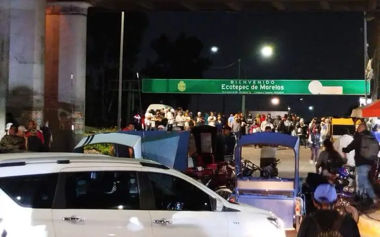 Bloqueos en Ecatepec detienen el tránsito en las vías México-Pachuca y López Mateos
