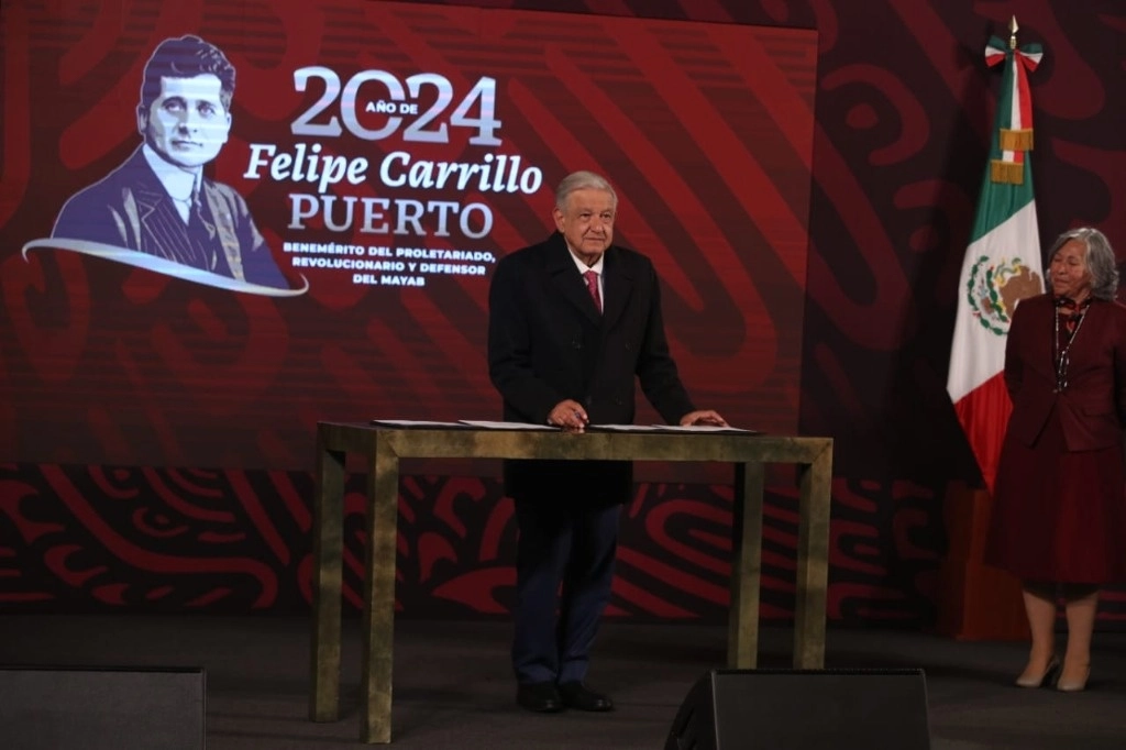 AMLO promulga reformas y cierra su administración