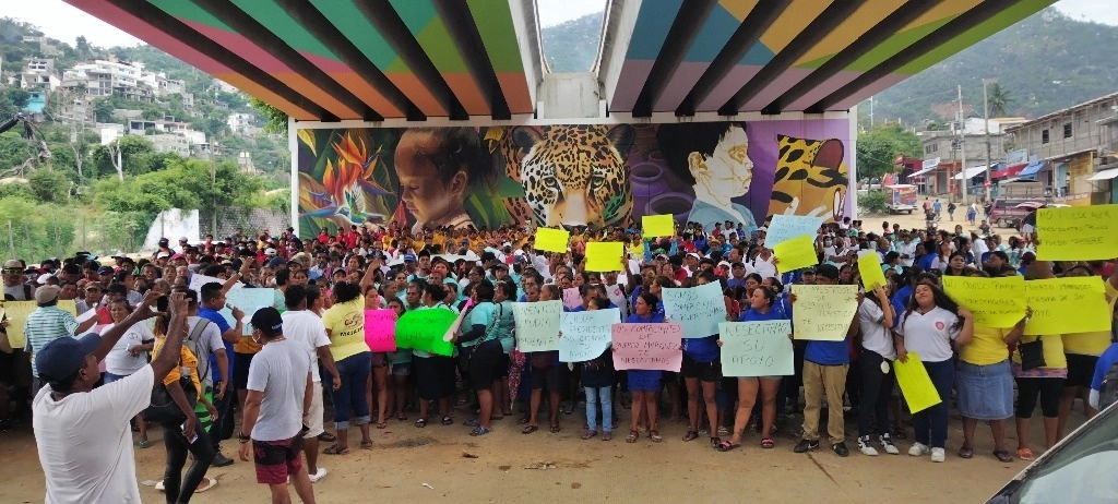 Habitantes de Guerrero Exigen Apoyo Tras el Huracán John