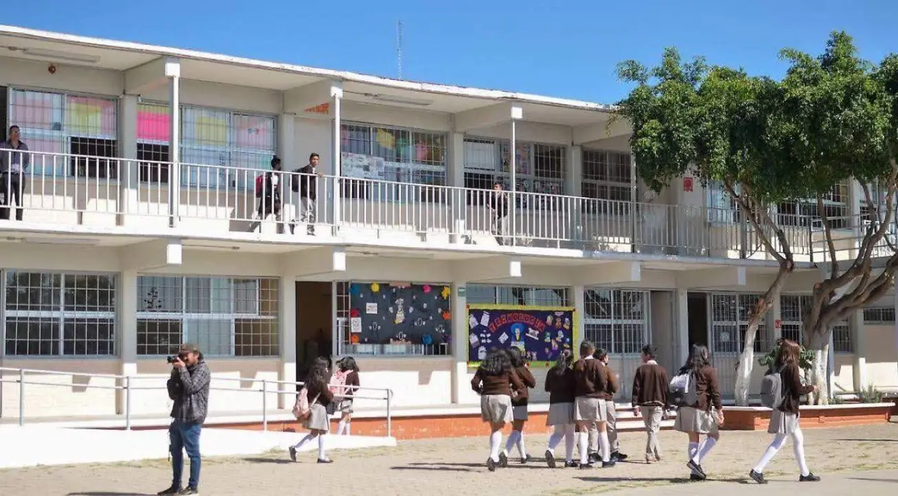 Casos de violencia escolar impulsan nuevas medidas para vigilar contenidos en internet