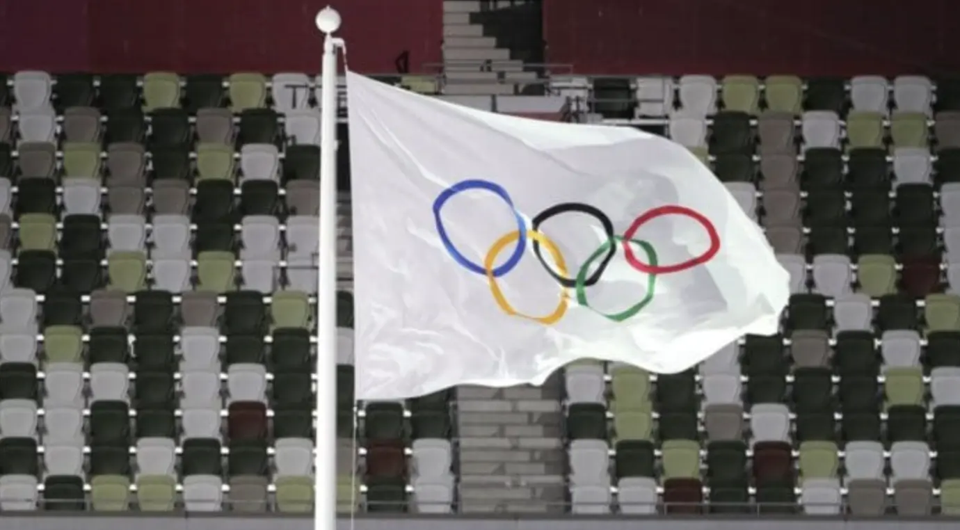 Comité Olímpico Internacional analiza prohibir la participación de atletas transgénero