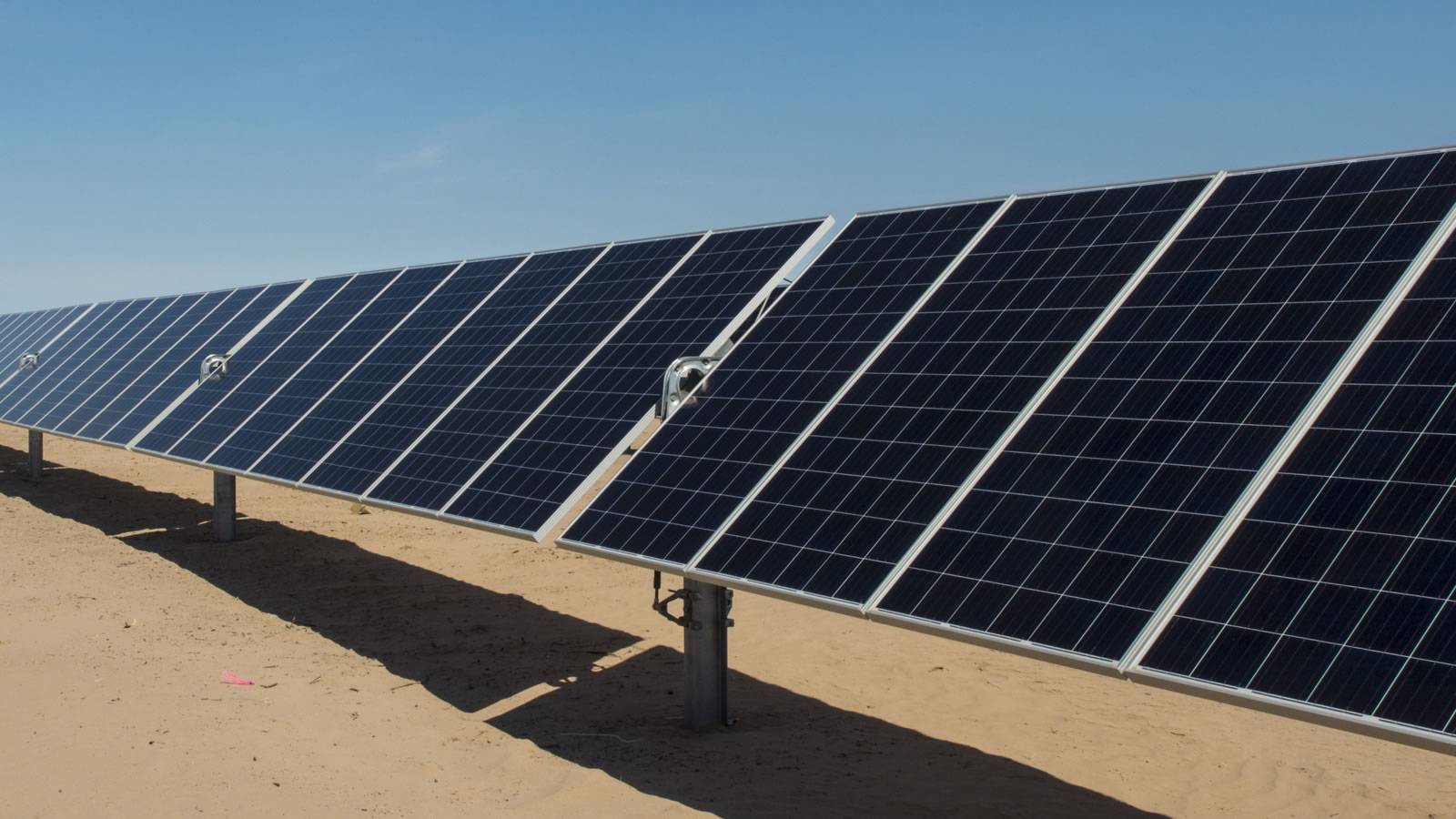 BMW instala parque solar en la planta de SLP