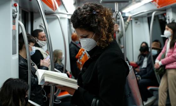 Vuelve uso de cubrebocas obligatorio en espacios cerrados en Nuevo León