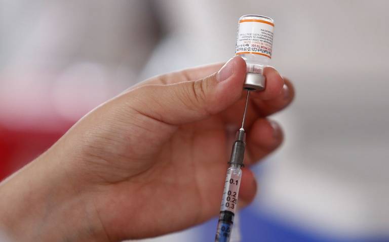 Cofepris otorga registro a Pfizer y Moderna para comercializar sus vacunas contra Covid-19   