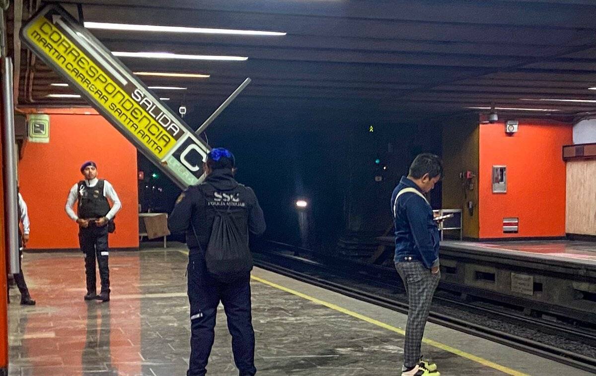 Metro retira letrero de andén en Jamaica por seguridad